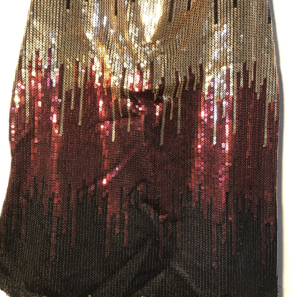 Tank with Sequins - Picture 3 of 4